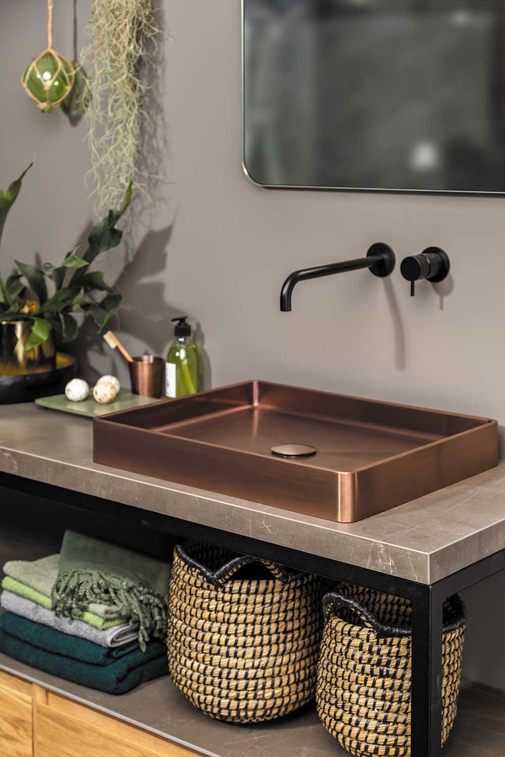 181022(02)_V0020_080_Qisani_Vanity-wastafel-Copper